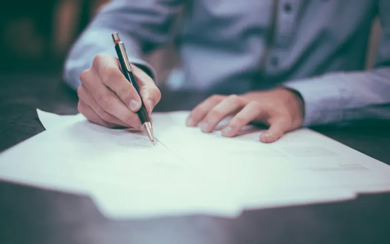 Firma de los documentos de compra